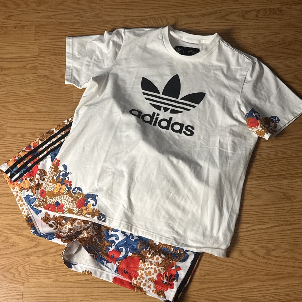 Adidas HER Studio London Dolphin Floral Shorts And Top Women's Size XL